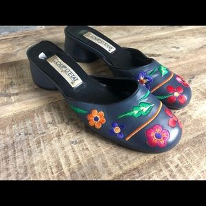 90s‎ Floral Embroidered Slides 7 1/2